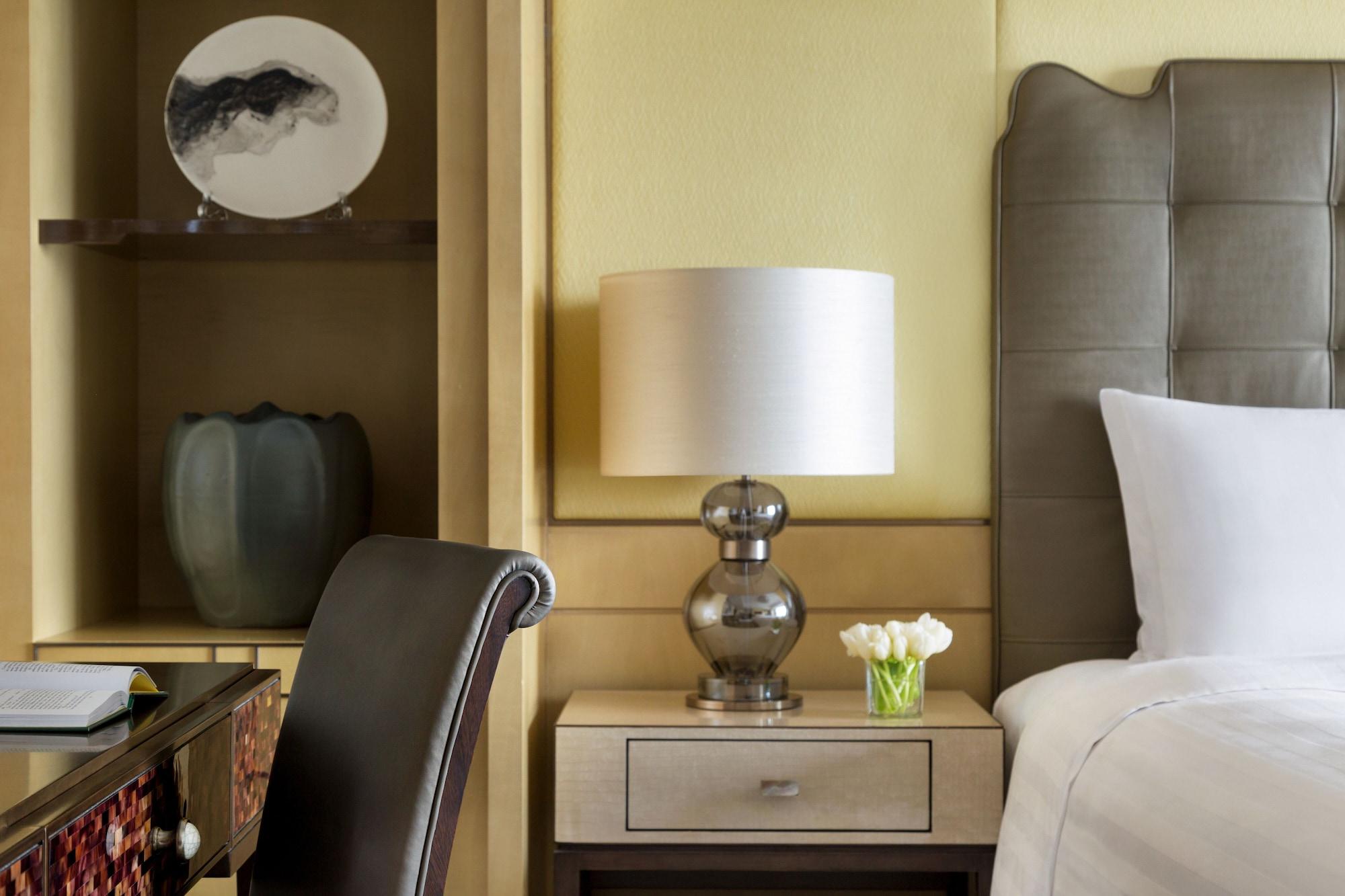 Hotel Midtown Shangri-La, Hangzhou - Around 5 Minutes Walking Distance To West Lake Hangzhou