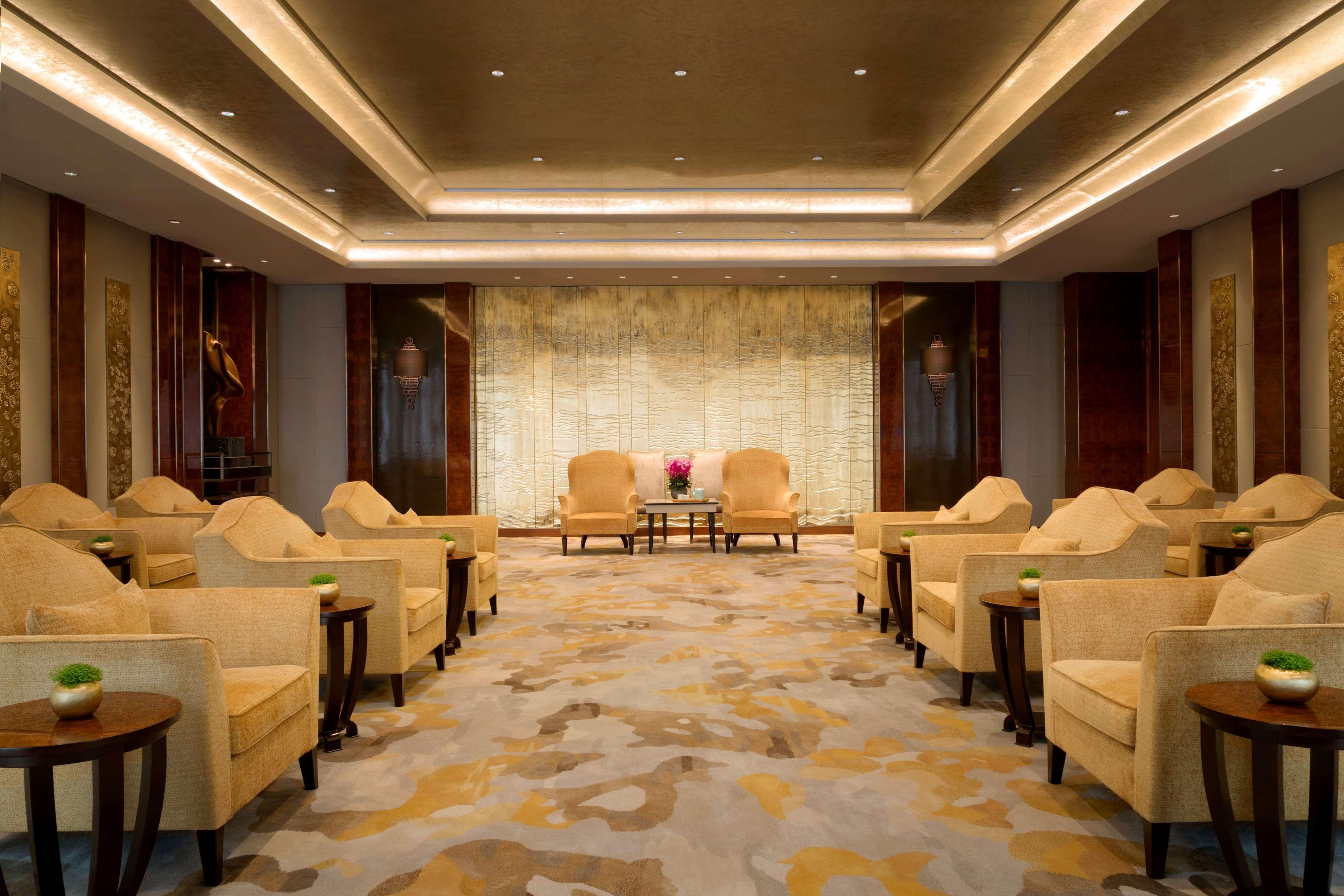 Hotel Midtown Shangri-La, Hangzhou - Around 5 Minutes Walking Distance To West Lake 5*