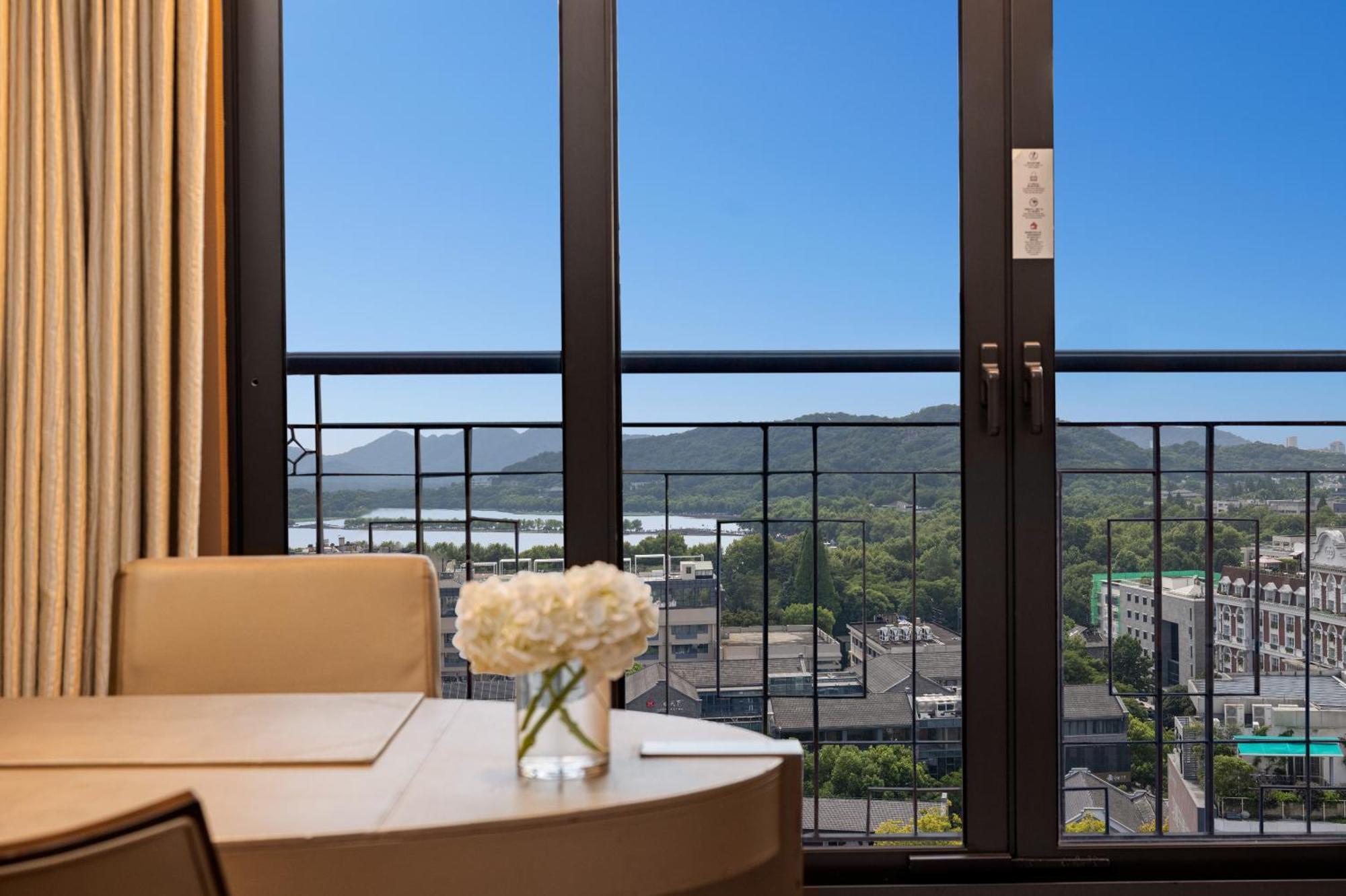 Midtown Shangri-La, Hangzhou - Around 5 Minutes Walking Distance To West Lake Hotel 5*
