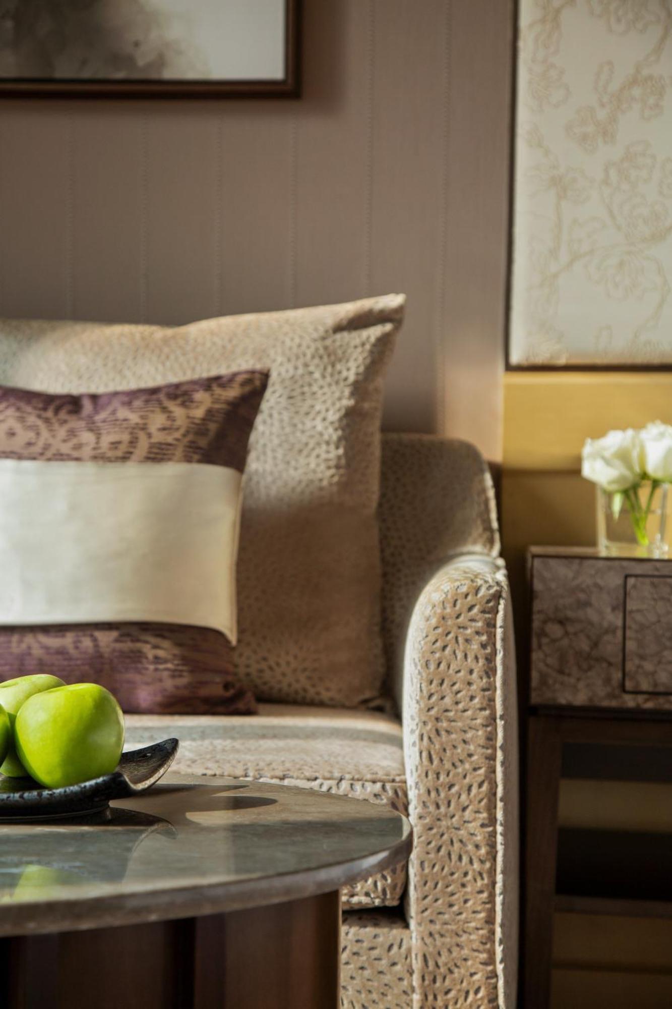 Hotel Midtown Shangri-La, Hangzhou - Around 5 Minutes Walking Distance To West Lake 5*